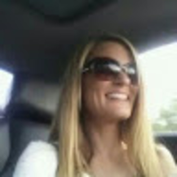 Meet your Posher, Tina - Picture 1 of 1